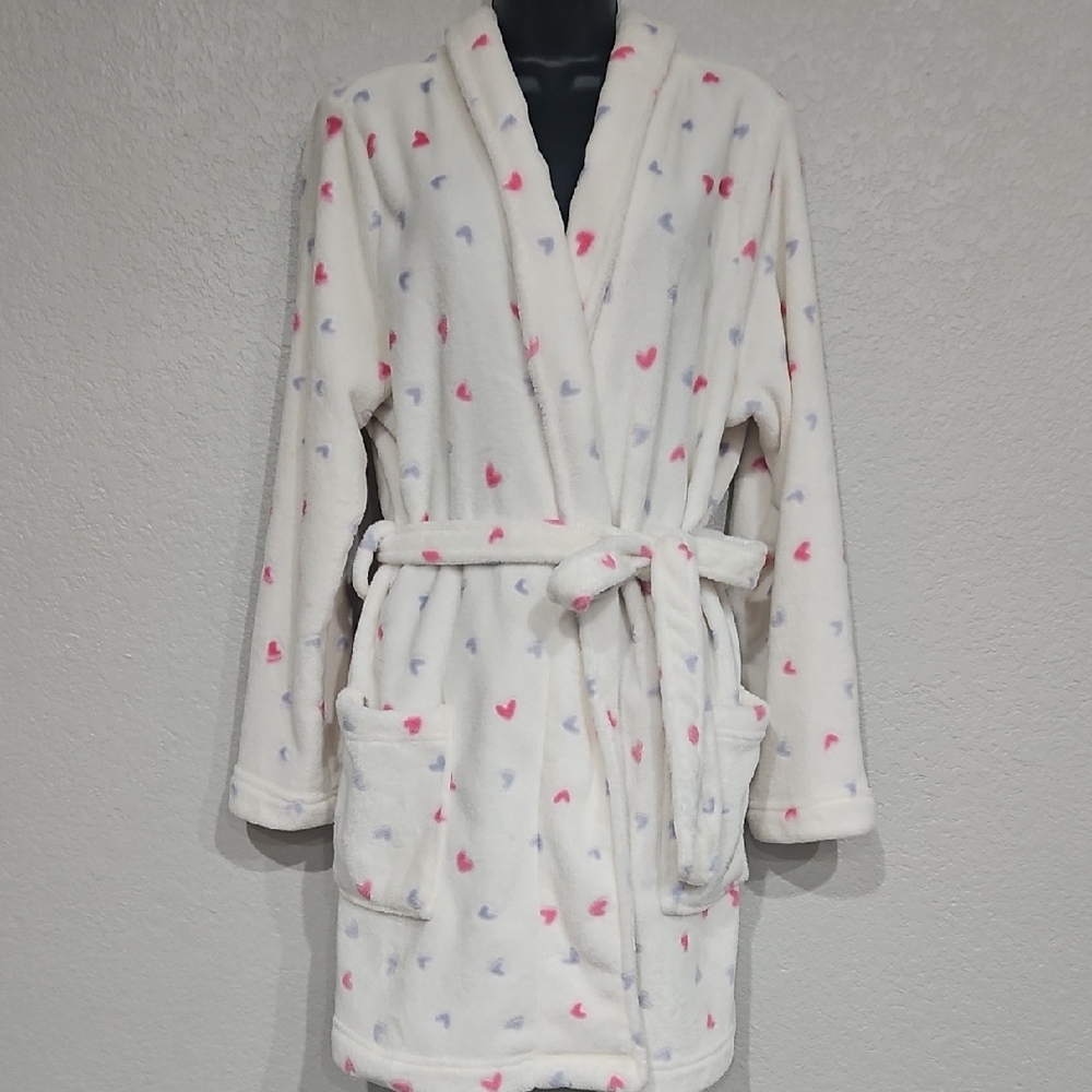 Honeydew Intimates | Women's White Hearts Plush Shawl Collar Loungewear Robe S/M